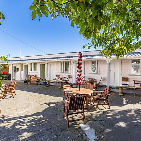 Braemar House B&B And Yha Hostel Уонгануи Экстерьер фото