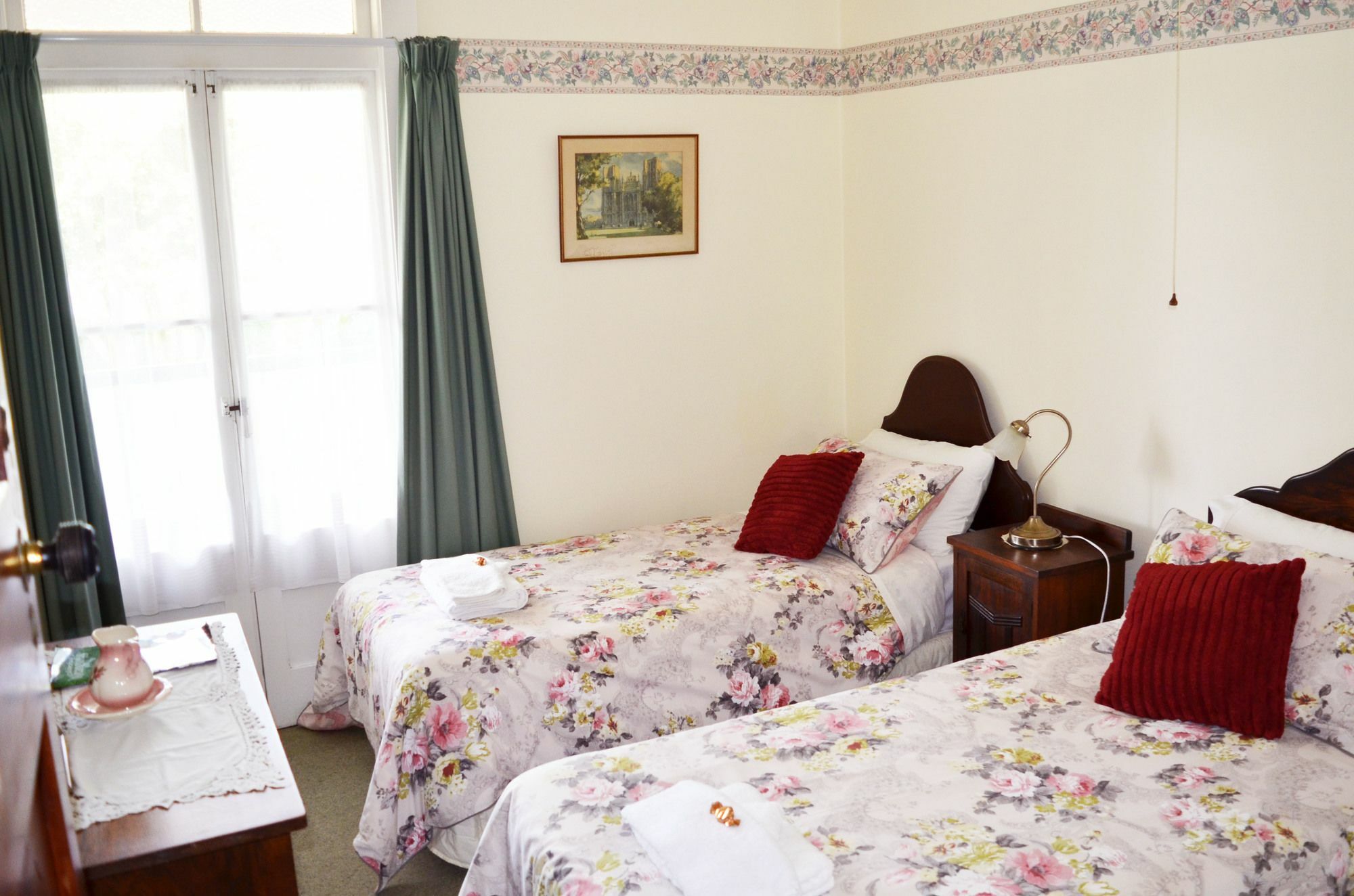 Braemar House B&B And Yha Hostel Уонгануи Экстерьер фото