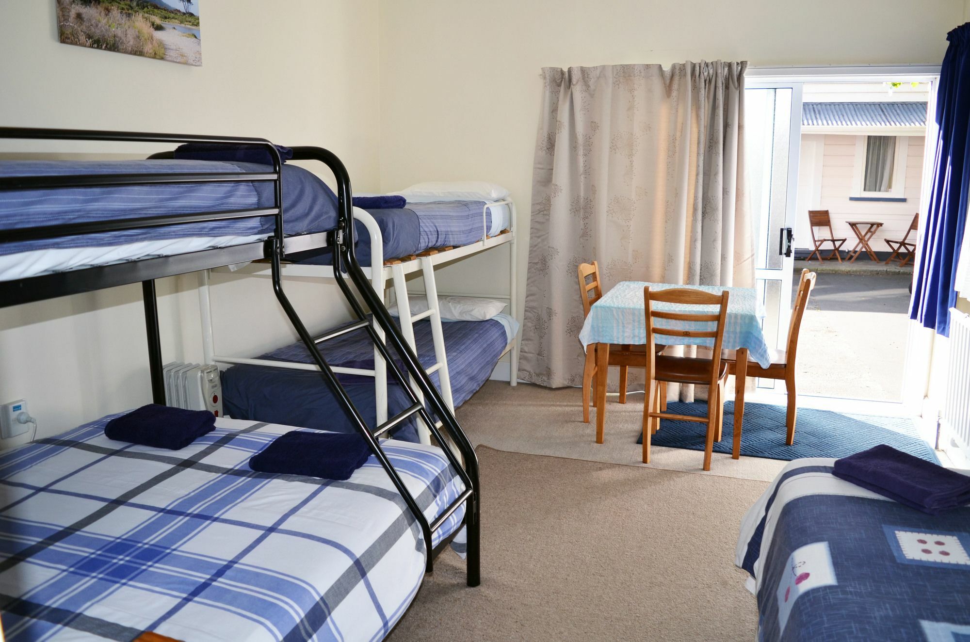 Braemar House B&B And Yha Hostel Уонгануи Экстерьер фото
