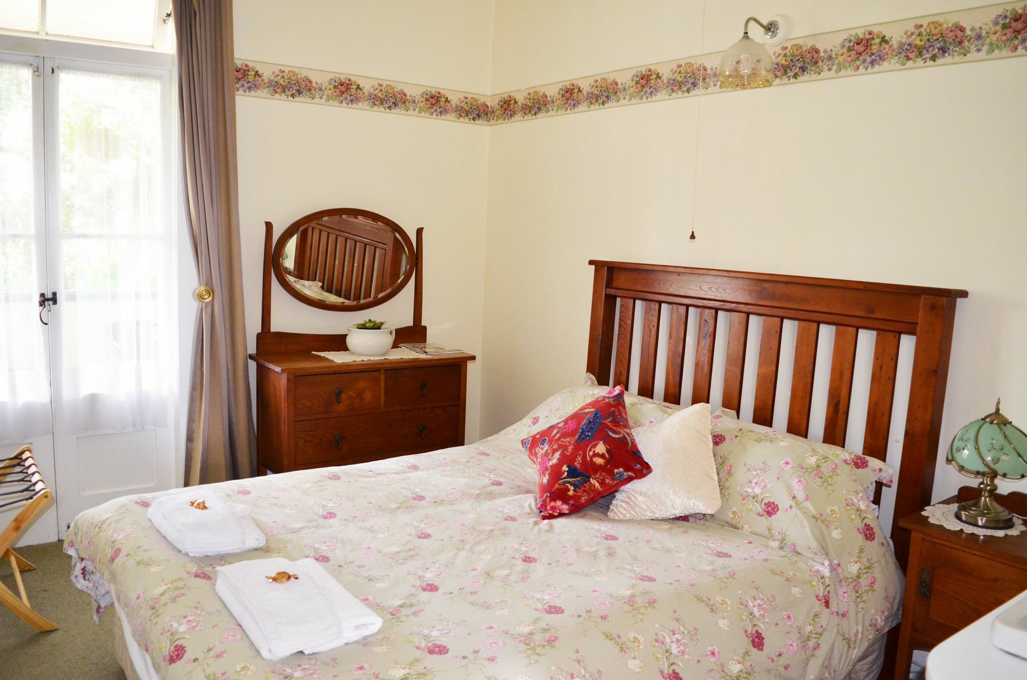 Braemar House B&B And Yha Hostel Уонгануи Экстерьер фото
