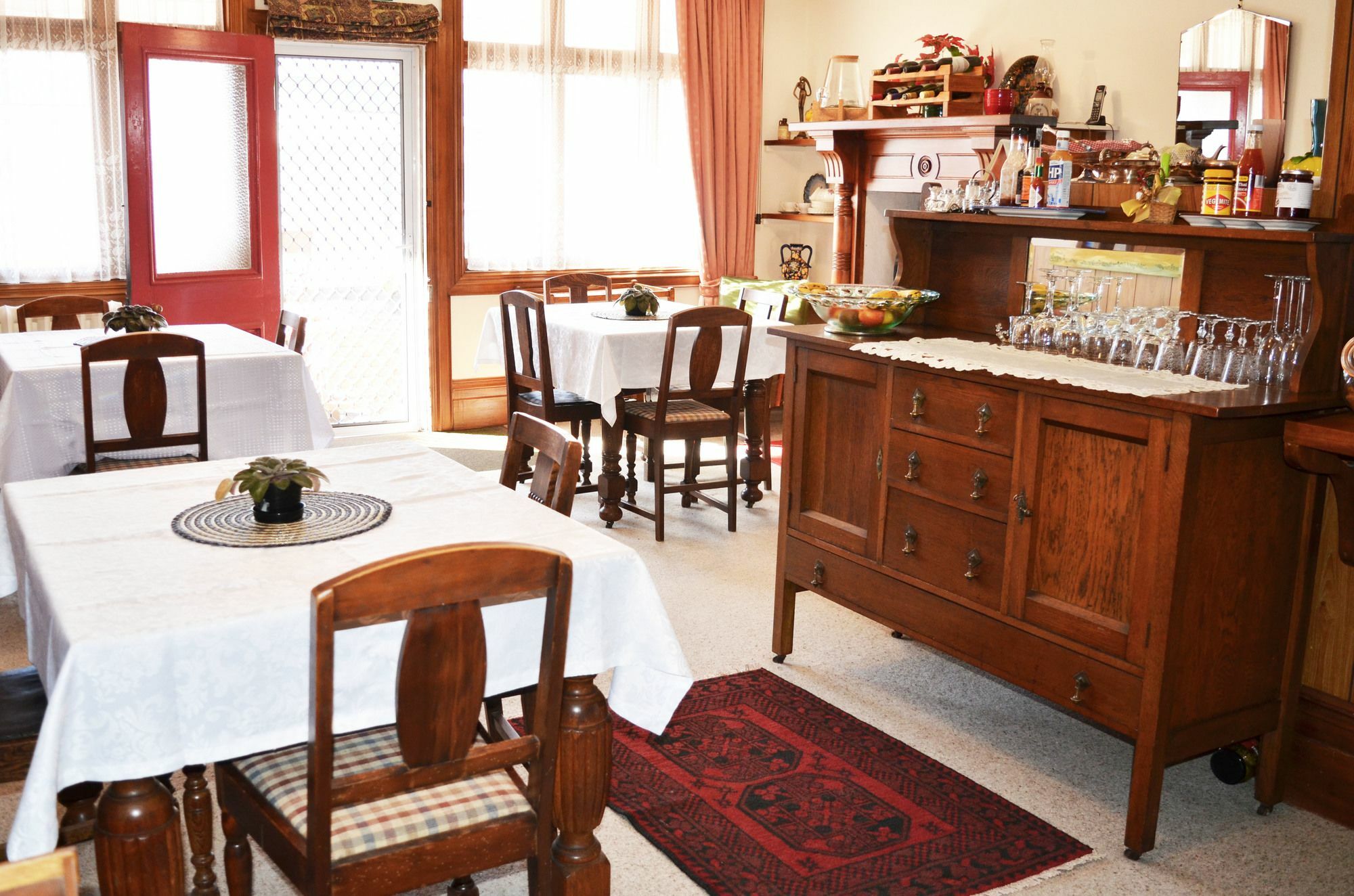 Braemar House B&B And Yha Hostel Уонгануи Экстерьер фото