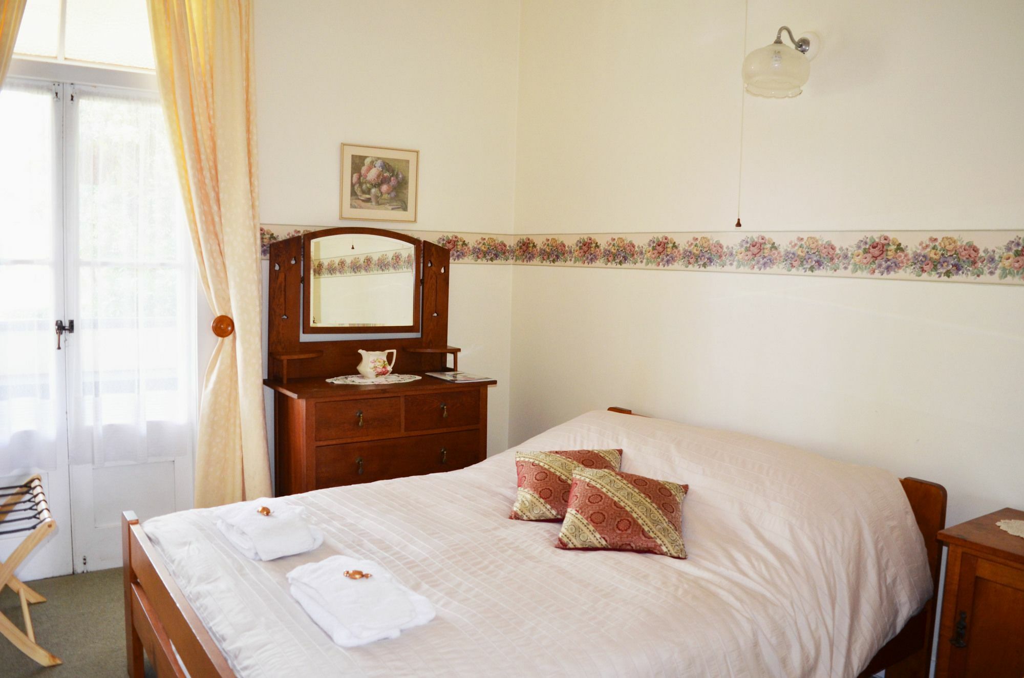 Braemar House B&B And Yha Hostel Уонгануи Экстерьер фото
